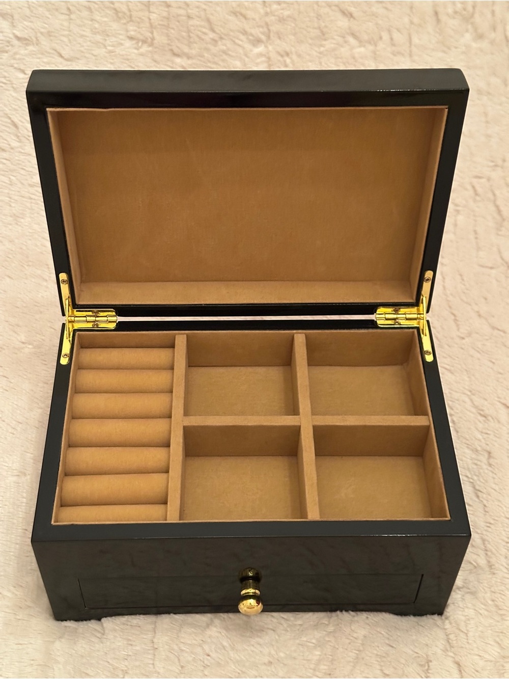 Lacquered Jewelry Box with Inlaid Wood Top - Picture 3 of 8